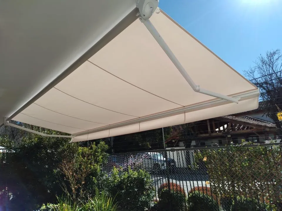 Toldo proyectante Abbitare